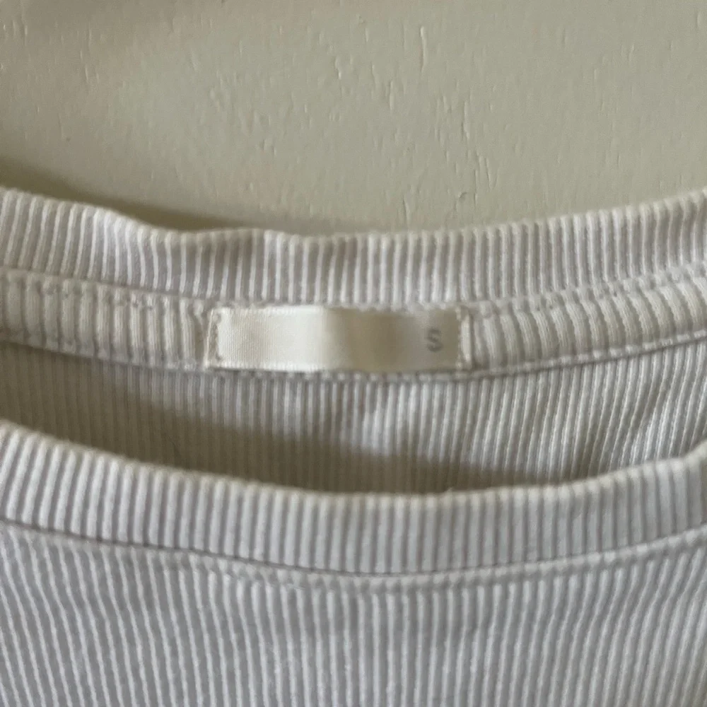 White Ribbed Tank Top - Picture 3 of 3